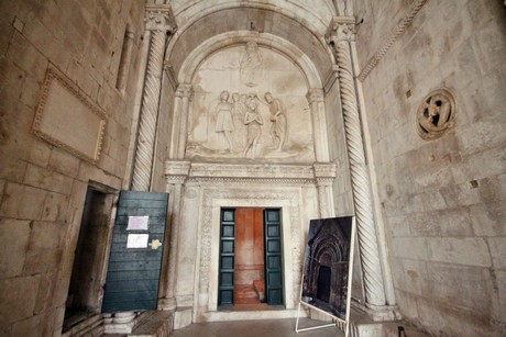trogir-dom