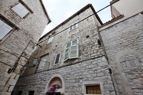 trogir