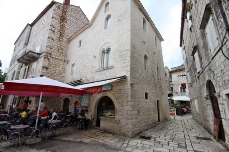 trogir