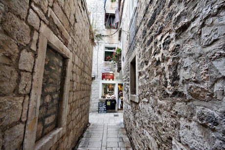 trogir