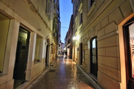 zadar-abend