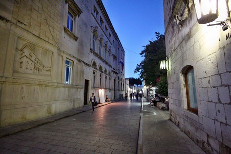 zadar-abend
