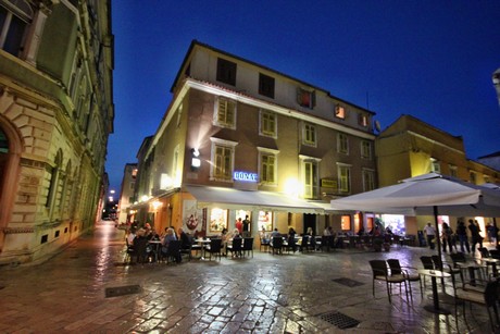 zadar-abend