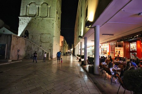 zadar-nacht