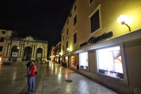 zadar-nacht