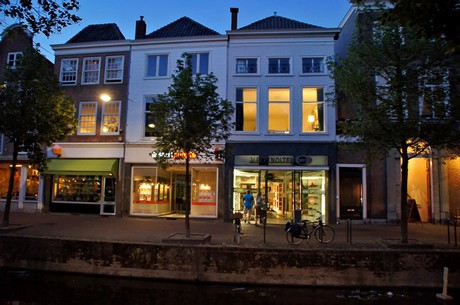 delft