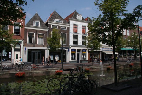 delft