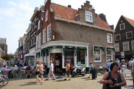 delft