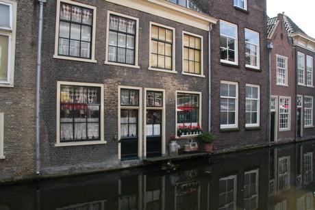 delft