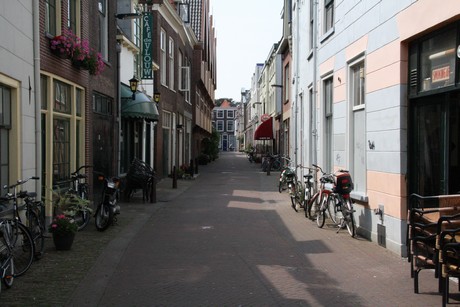 delft