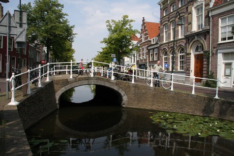 delft