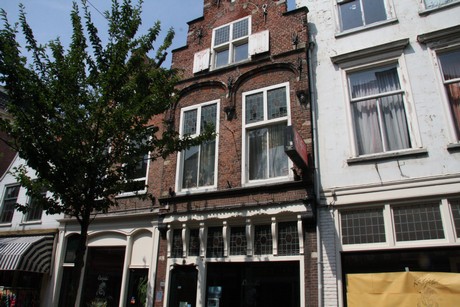 delft