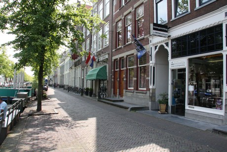 delft