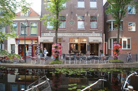 delft