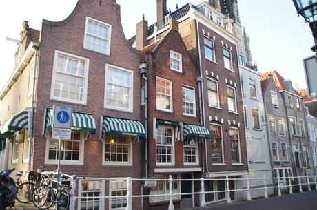 delft