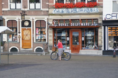 delft