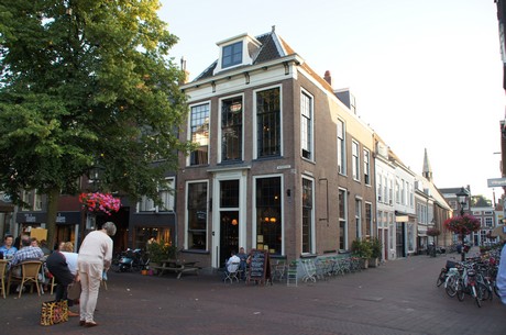 delft