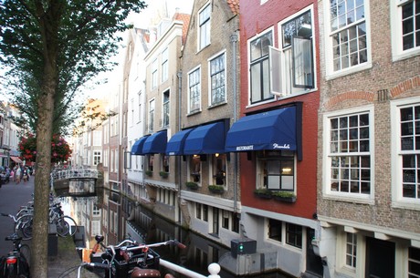 delft