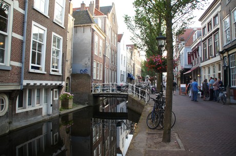 delft