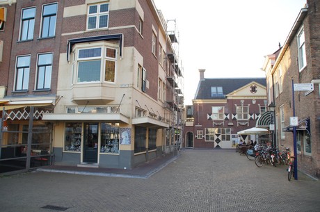 delft