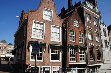 delft
