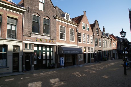 delft