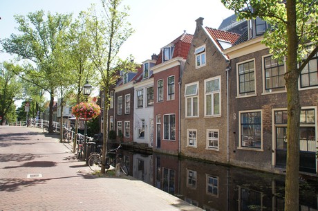 delft