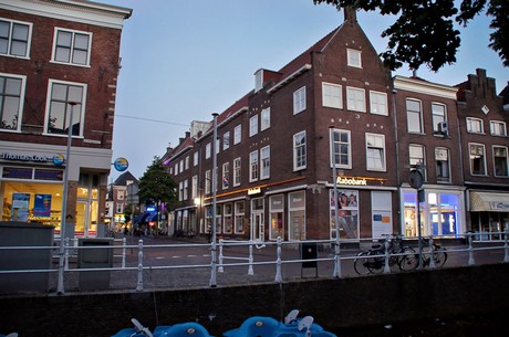 delft