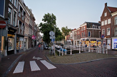 delft