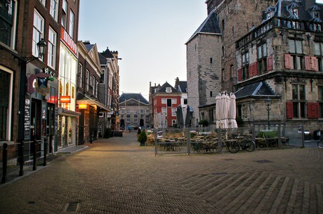 delft
