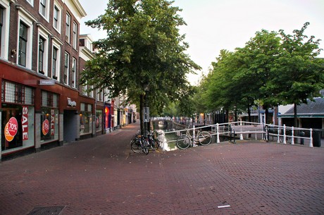delft