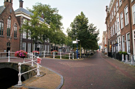 delft