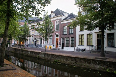 delft