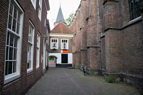 delft