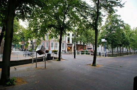 delft