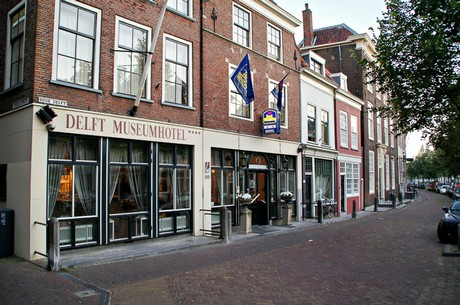 delft