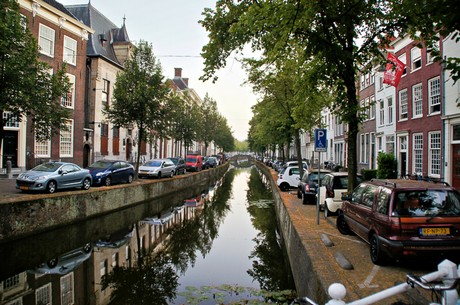 delft