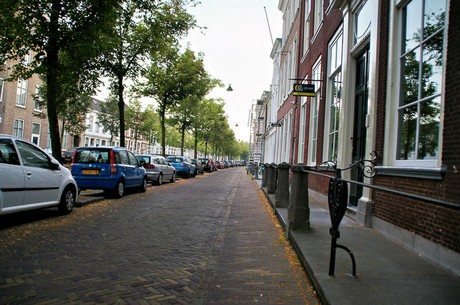delft