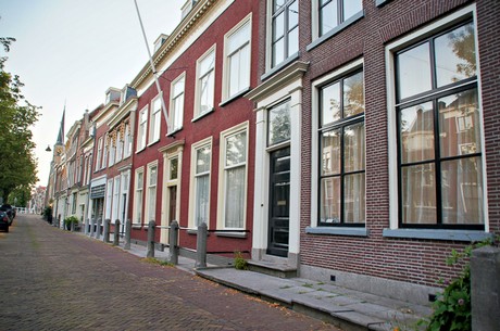 delft