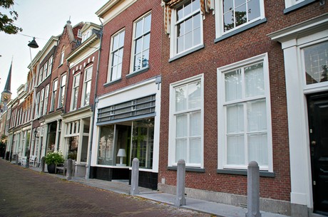 delft