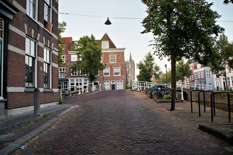 delft
