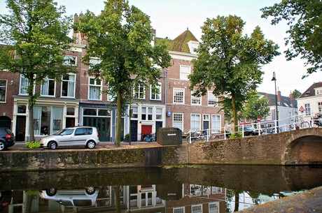 delft