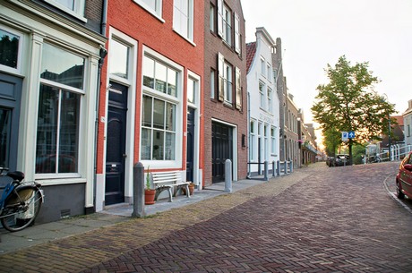 delft