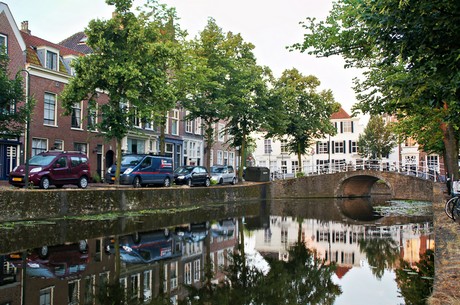delft