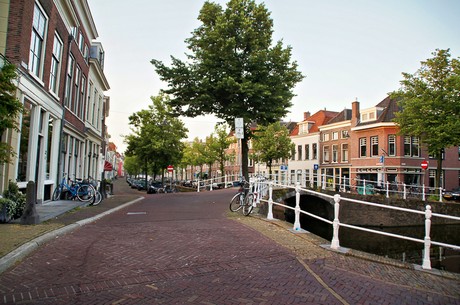 delft