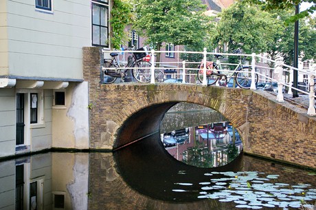delft