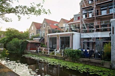 delft