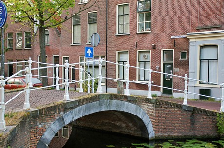 delft