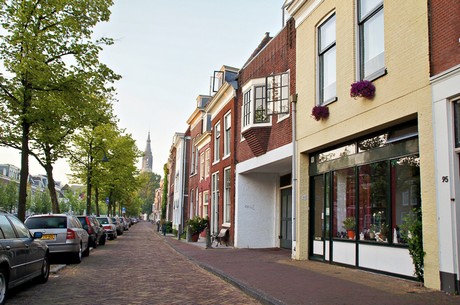 delft