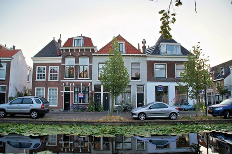 delft